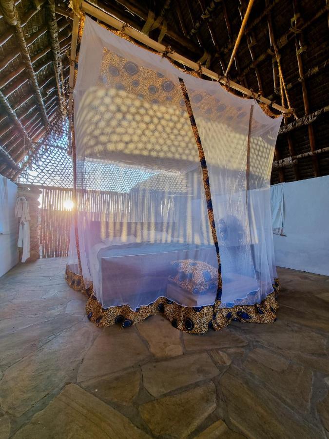 Pangani Cliffs Lodge エクステリア 写真