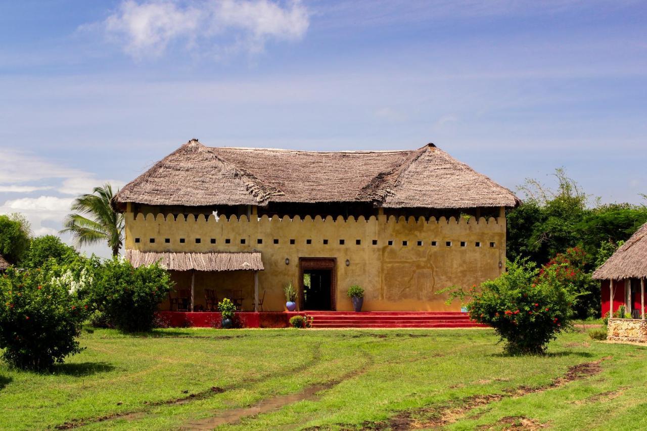 Pangani Cliffs Lodge エクステリア 写真