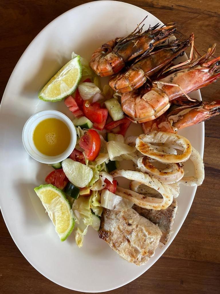 Pangani Cliffs Lodge エクステリア 写真