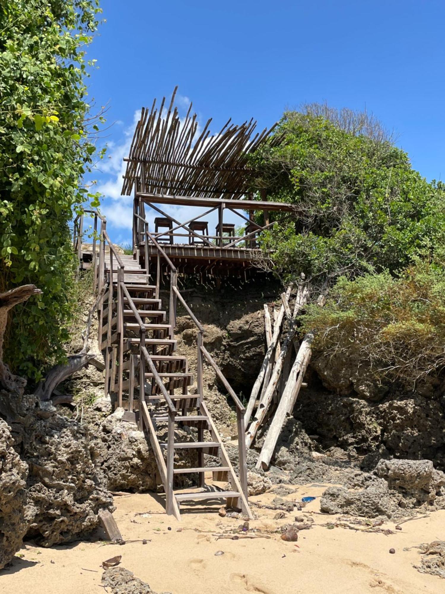 Pangani Cliffs Lodge エクステリア 写真