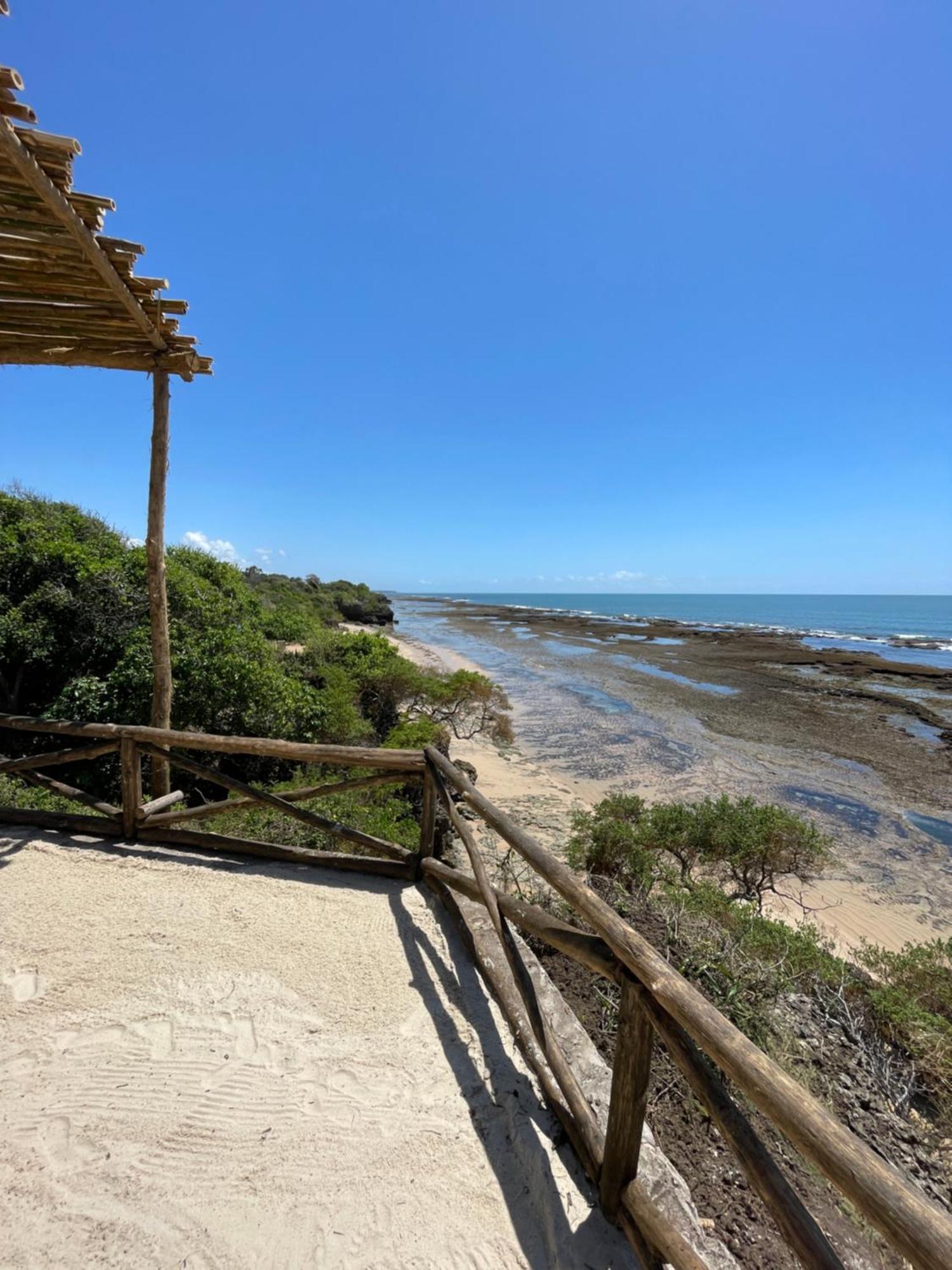 Pangani Cliffs Lodge エクステリア 写真